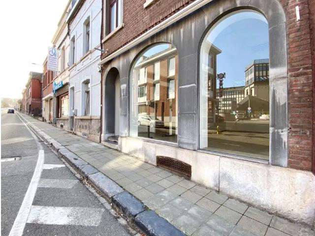 Local Commercial location à Namen, Wallonie