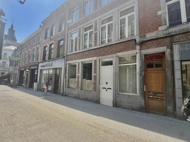 Local Commercial location à Namen, Wallonie
