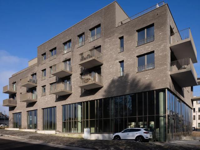 Local Commercial location à Nijvel, Wallonie