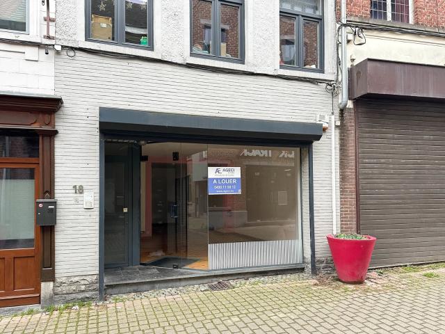 Local Commercial location à Nijvel