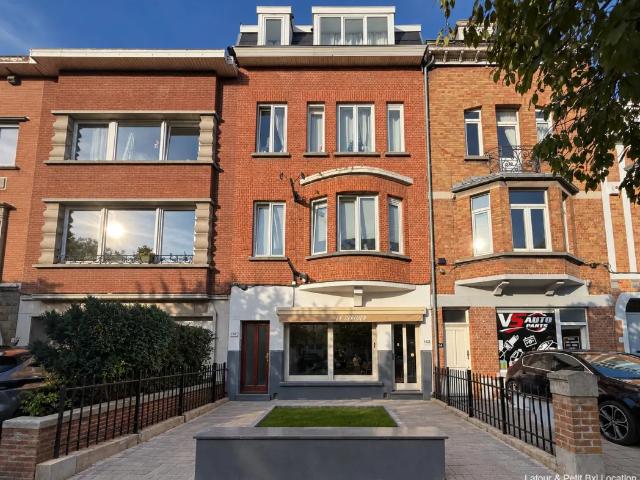 Local Commercial location à Tomberg, Woluwe-Saint-Lambert - Sint-Lambrechts-Woluwe