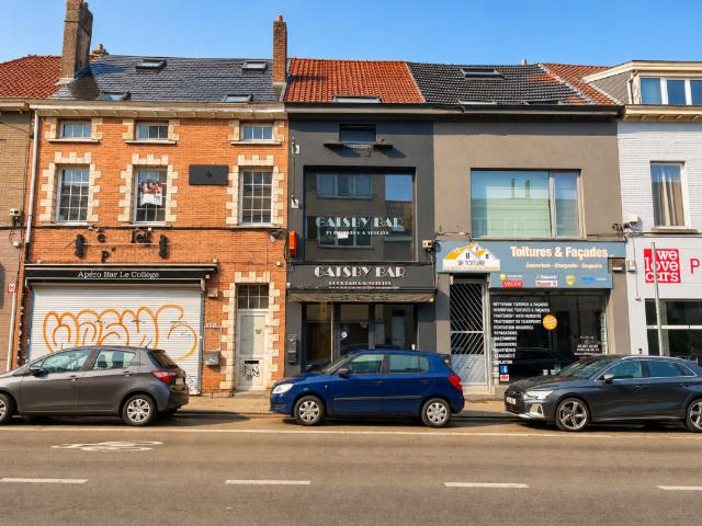 Local Commercial location à Uccle, Bruxelles