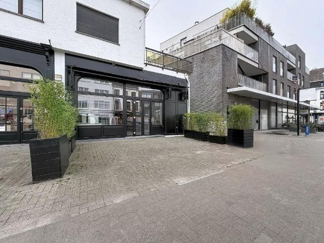 Local Commercial location à Uccle, Bruxelles