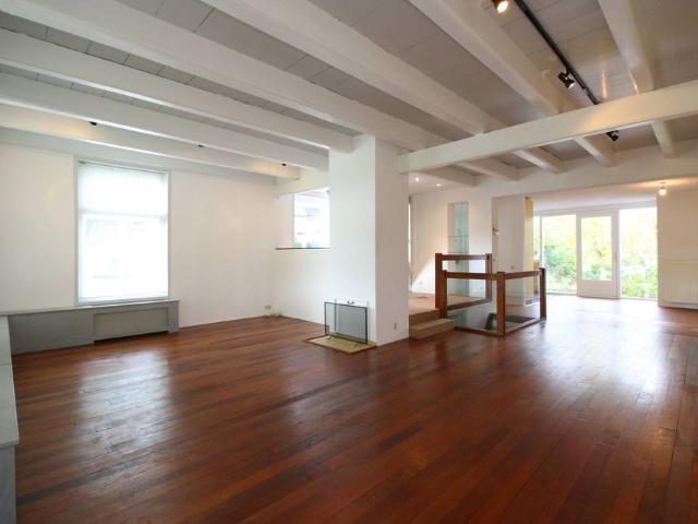 Woning te huur in Hendrik-ido-ambacht, Zuid Holland