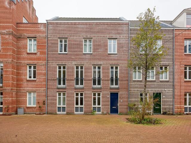 Woning te huur in Rivierenbuurt, Zuid Holland