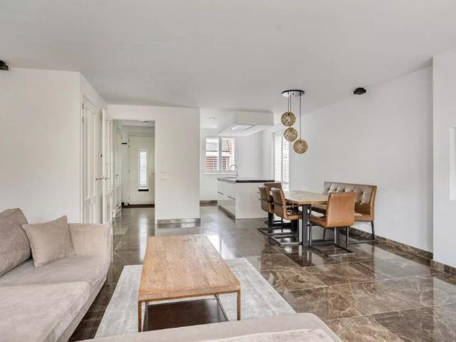 Woning te huur in Oostzaan, Noord Holland