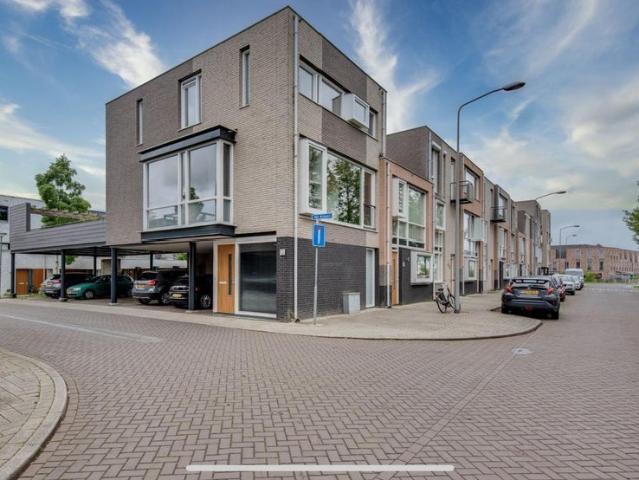 Woning te huur in De Watertuinen, Rosmalen