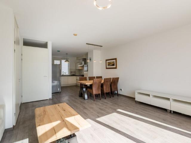 Woning te huur in Prinsenland, Rotterdam