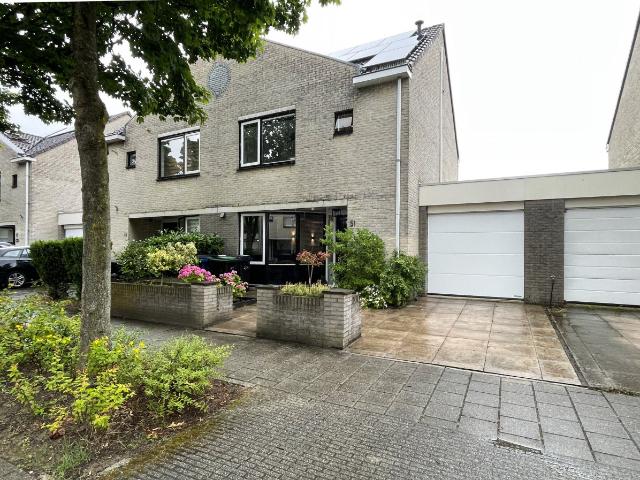 Woning te huur in Parkwijk, Almere-haven