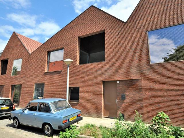Woning te huur in Stratum, Noord Brabant