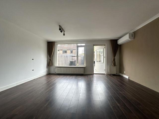 Woning te huur in Zwijndrecht, Zuid Holland