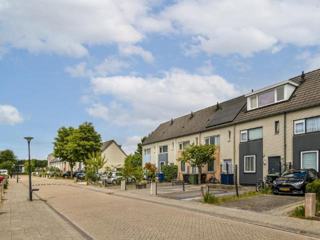 Woning te huur in Oostvaardersbuurt, Almere-haven