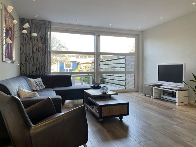 Woning te huur in Roelofarendsveen, Zuid Holland