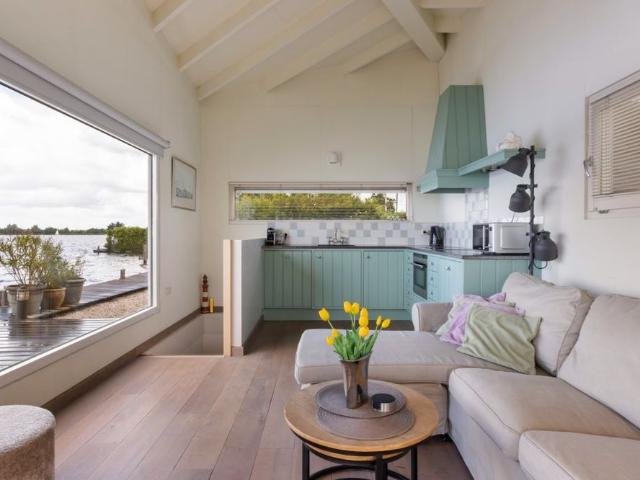 Woning te huur in Reeuwijk, Zuid Holland