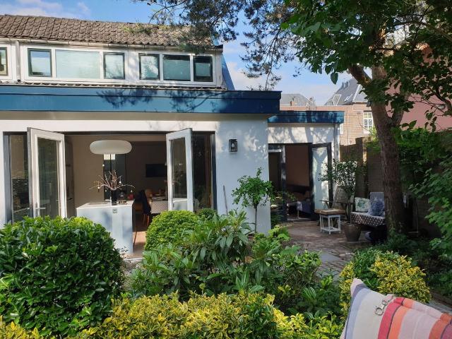 Woning te huur in Bussum, Noord Holland