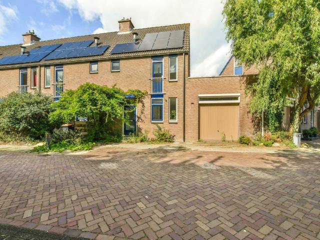 Woning te huur in Sassenheim, Zuid Holland