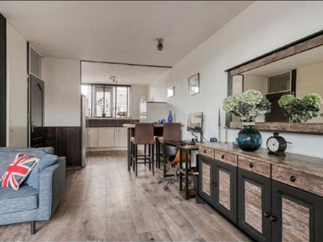 Woning te huur in Waterland, Spijkenisse