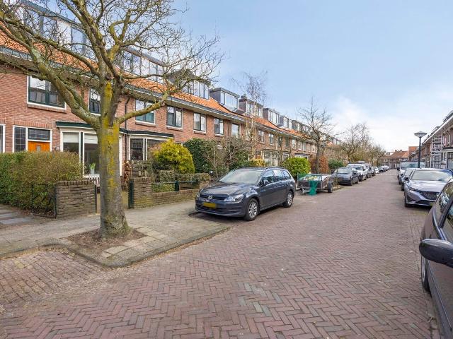 Woning te huur in Professorenwijk, Zuid Holland