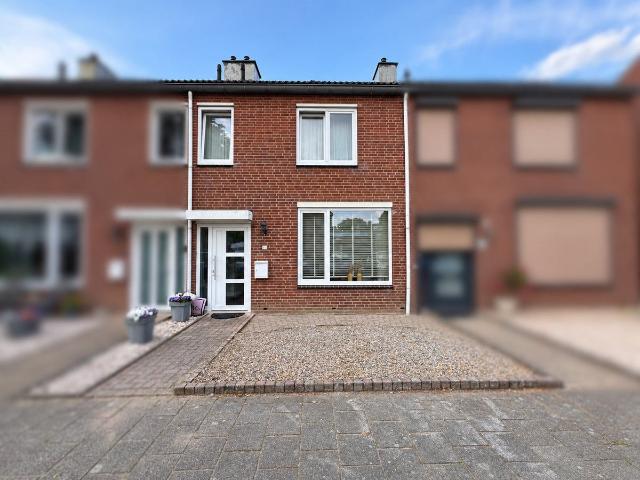 Woning te huur in Heythuysen, Limburg
