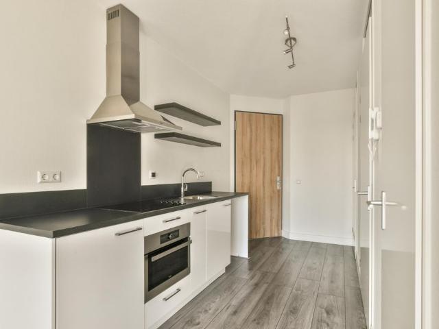 Woning te huur in Laak, Zuid Holland