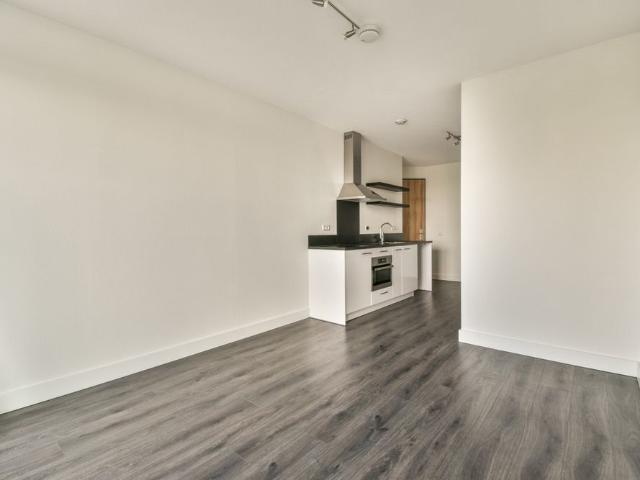 Woning te huur in Laak, Zuid Holland
