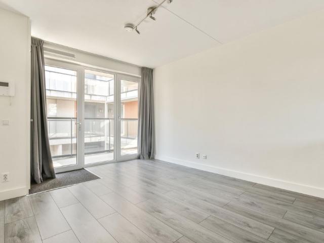 Woning te huur in Laak, Zuid Holland