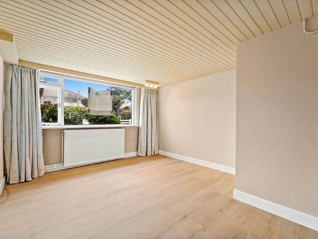 Woning te huur in Loosduinen, Zuid Holland