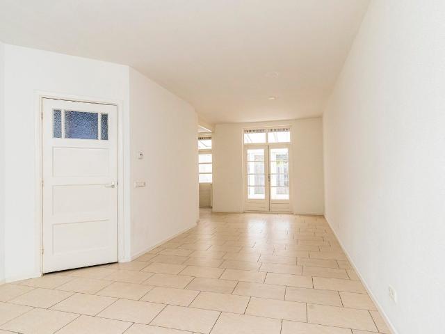 Woning te huur in Wateringen, Zuid Holland
