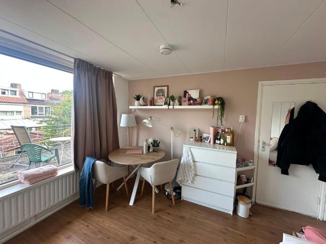 Kamer te huur in West, Tilburg