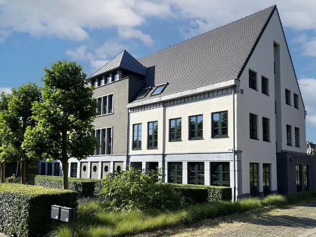Bureau location à Lava, Brabant