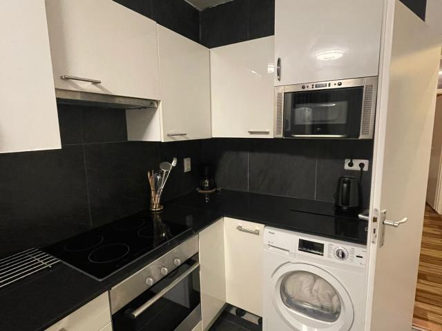 Appartement te huur in Zuidoost, Amsterdam