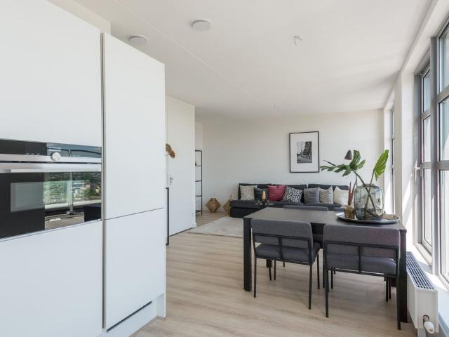 Appartement te huur in Cornelis Douwesterrein, Amsterdam