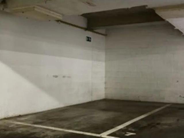 Garage location à Brussel, Bruxelles