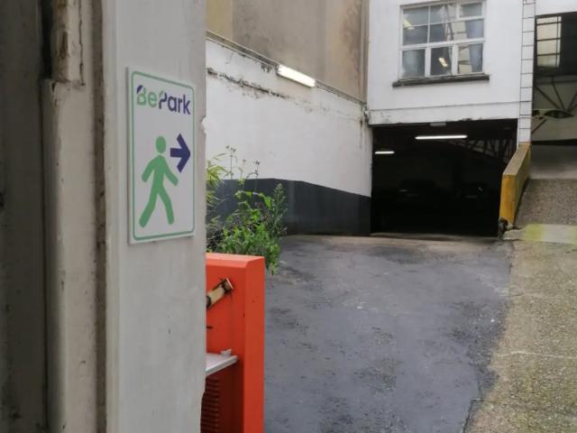 Garage location à Brussel, Bruxelles