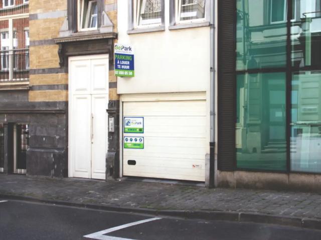 Garage location à Brussel, Bruxelles