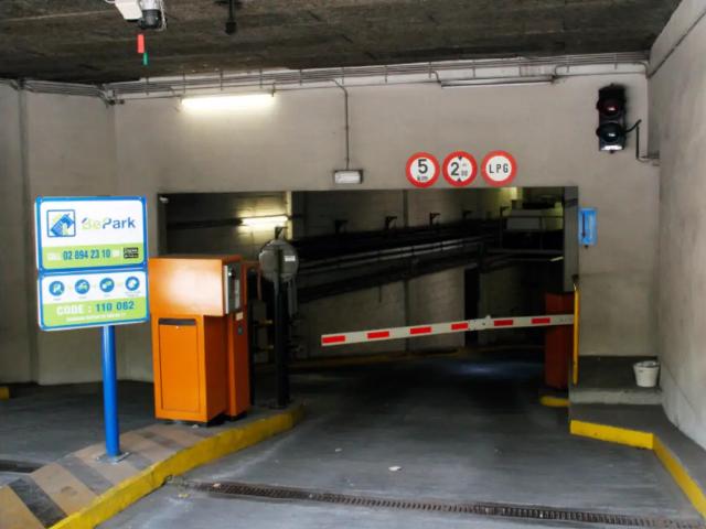Garage location à Brussel, Bruxelles