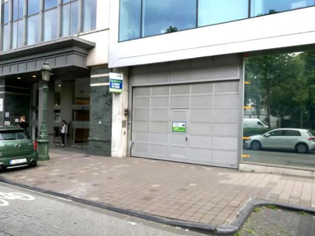 Garage location à Brussel, Bruxelles
