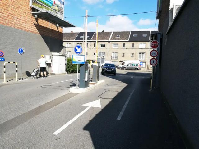 Garage location à Desteldonk, Oost-Vlaanderen
