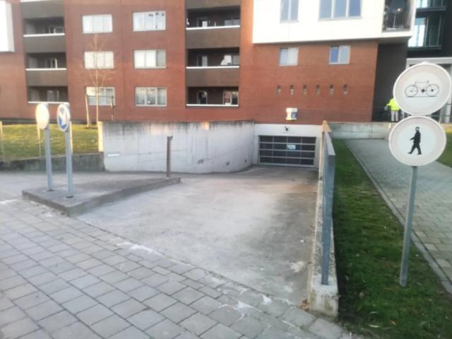 Garage location à Desteldonk, Oost-Vlaanderen