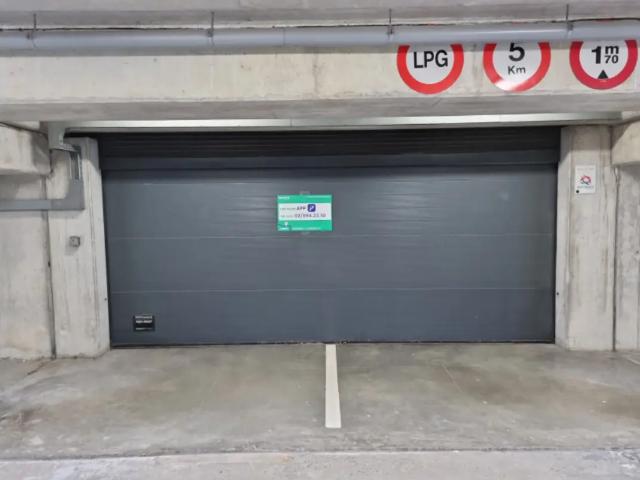 Garage location à Bodeghem-saint-martin, Brabant