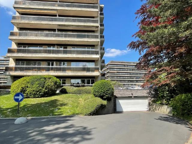 Garage location à Brussel, Brabant