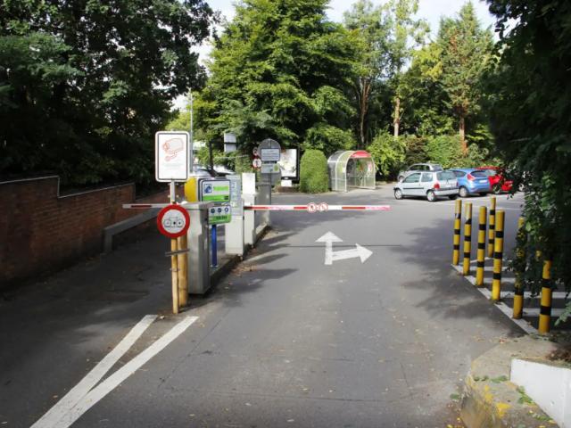 Garage location à Uccle, Bruxelles
