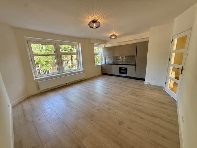Appartement te huur in Zuid, Amsterdam