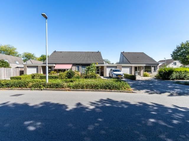 Appartement te huur in Acht, Acht