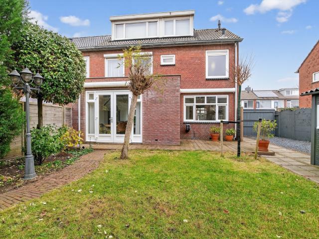 Woning te huur in Rijsenhout, Noord Holland