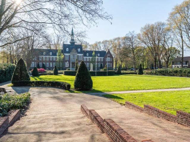 Appartement te huur in Alphen Aan Den Rijn, Zuid Holland