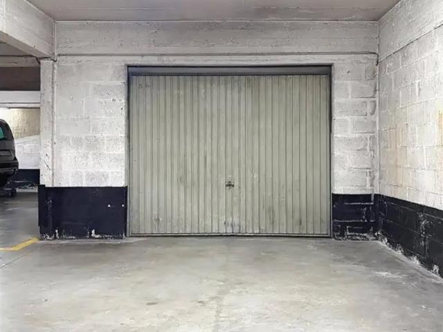 Garage vente à Quartier du Centre - Centrumwijk, Bruxelles - Brussel
