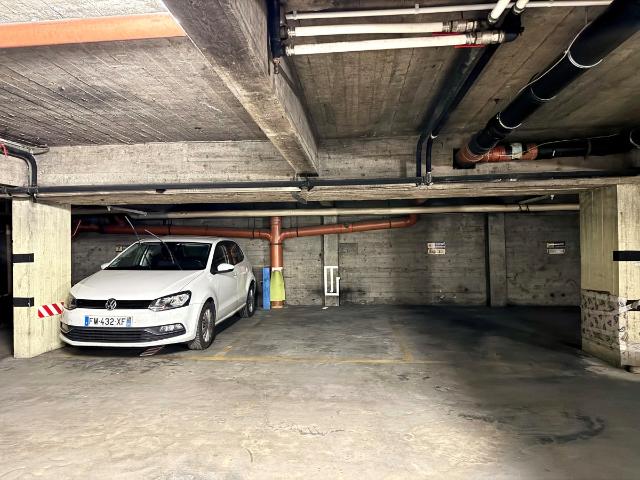Garage vente à Elsene, Bruxelles