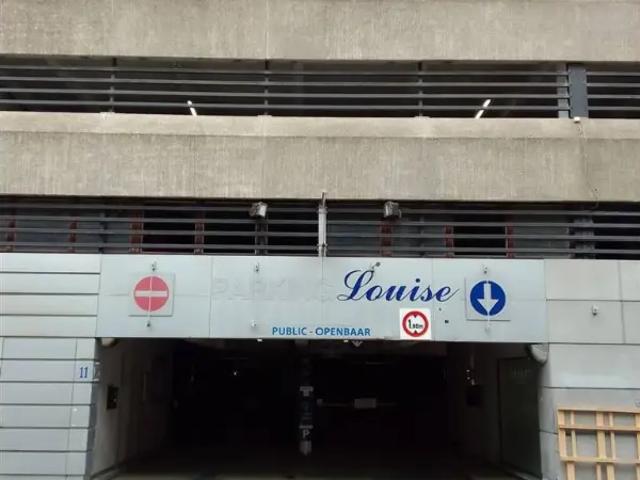 Garage vente à Elsene, Bruxelles