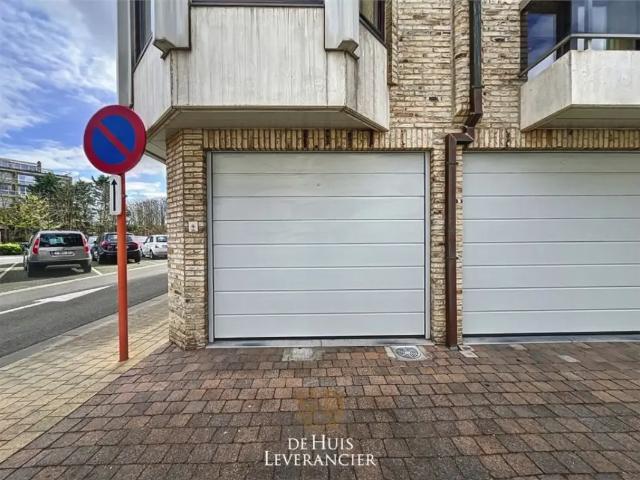Garage vente à Coxyde, West-Vlaanderen